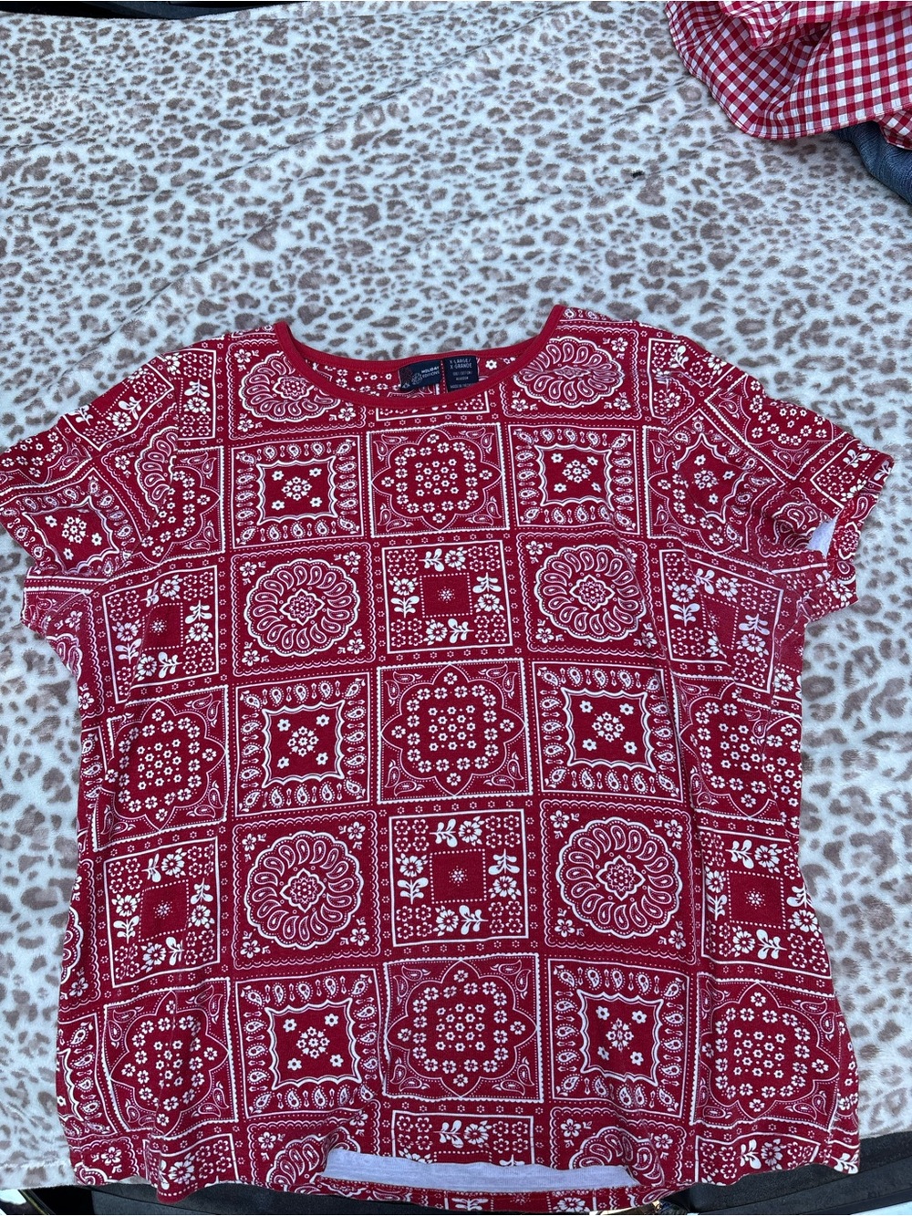 Vintage Y2K Red and White Bandana Print Short Sleeve Top Size XL Grandmacore